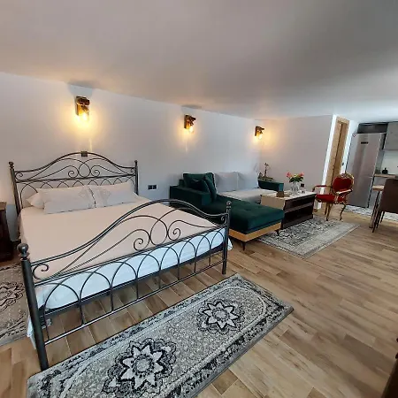 Maria Tsomou Tatil Evi